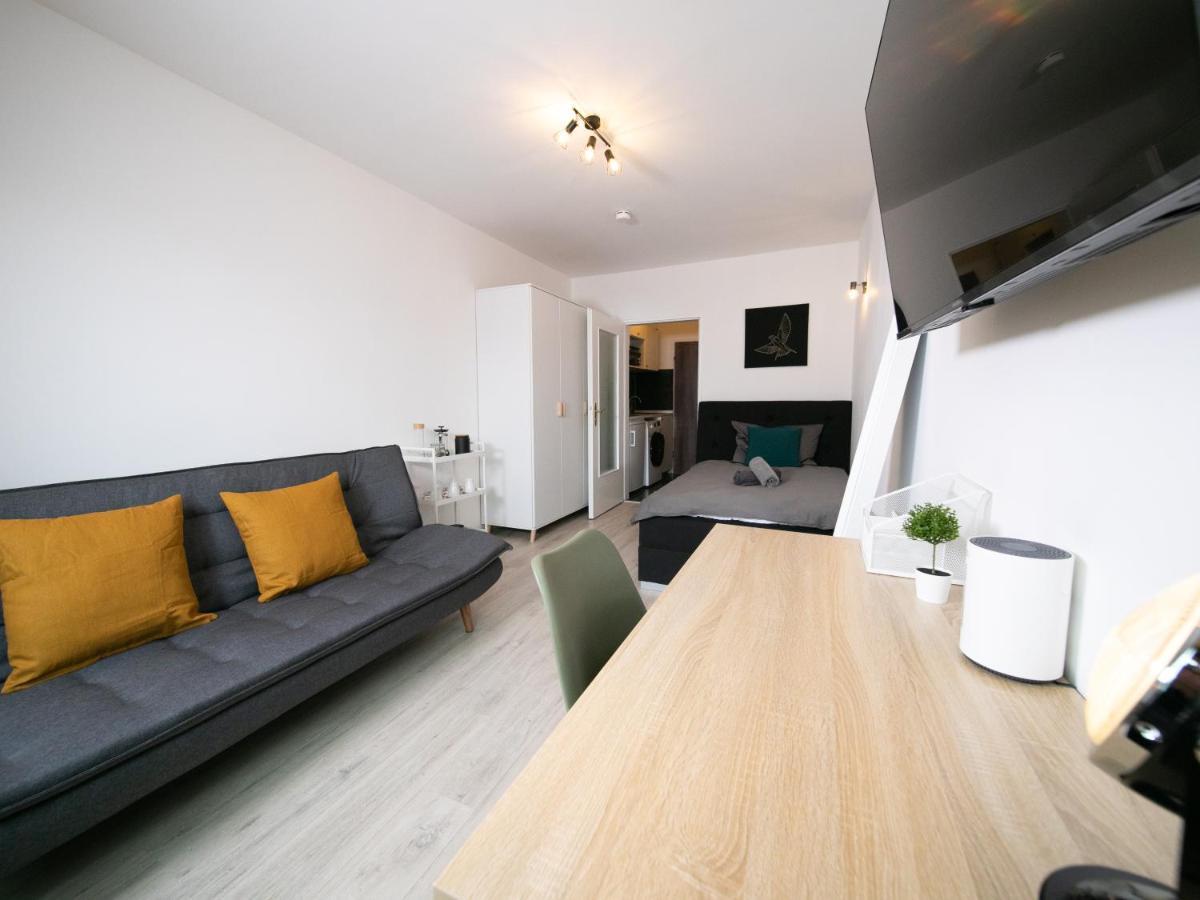 Studio Orange - Zentral Mit Balkon - Altstadt - Messe *