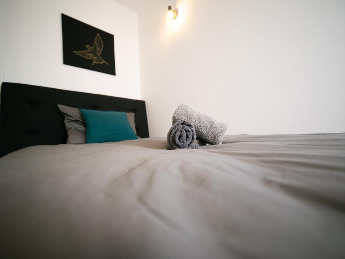 Studio Orange - Zentral Mit Balkon - Altstadt - Messe Apartment