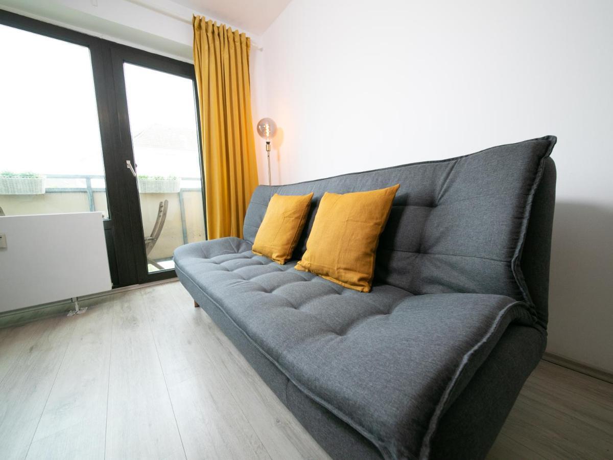 Studio Orange - Zentral Mit Balkon - Altstadt - Messe Apartment *