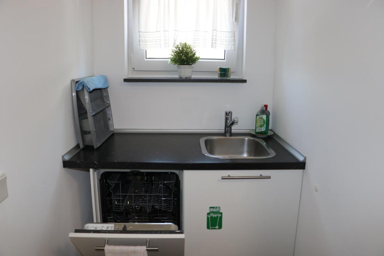 In Near The Airport/fair Herberg *