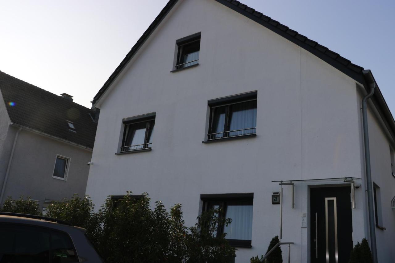 Herberg In Near The Airport/fair Düsseldorf