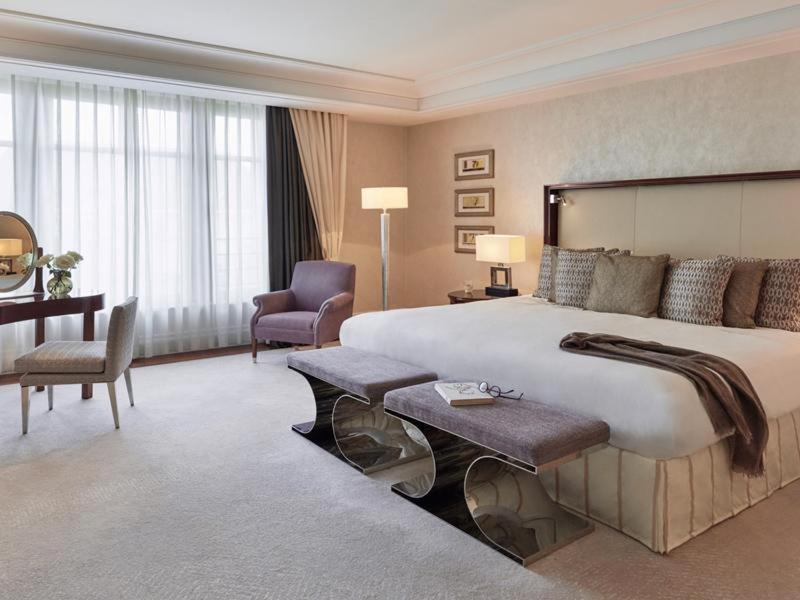 Capella Breidenbacher Hof Hotel