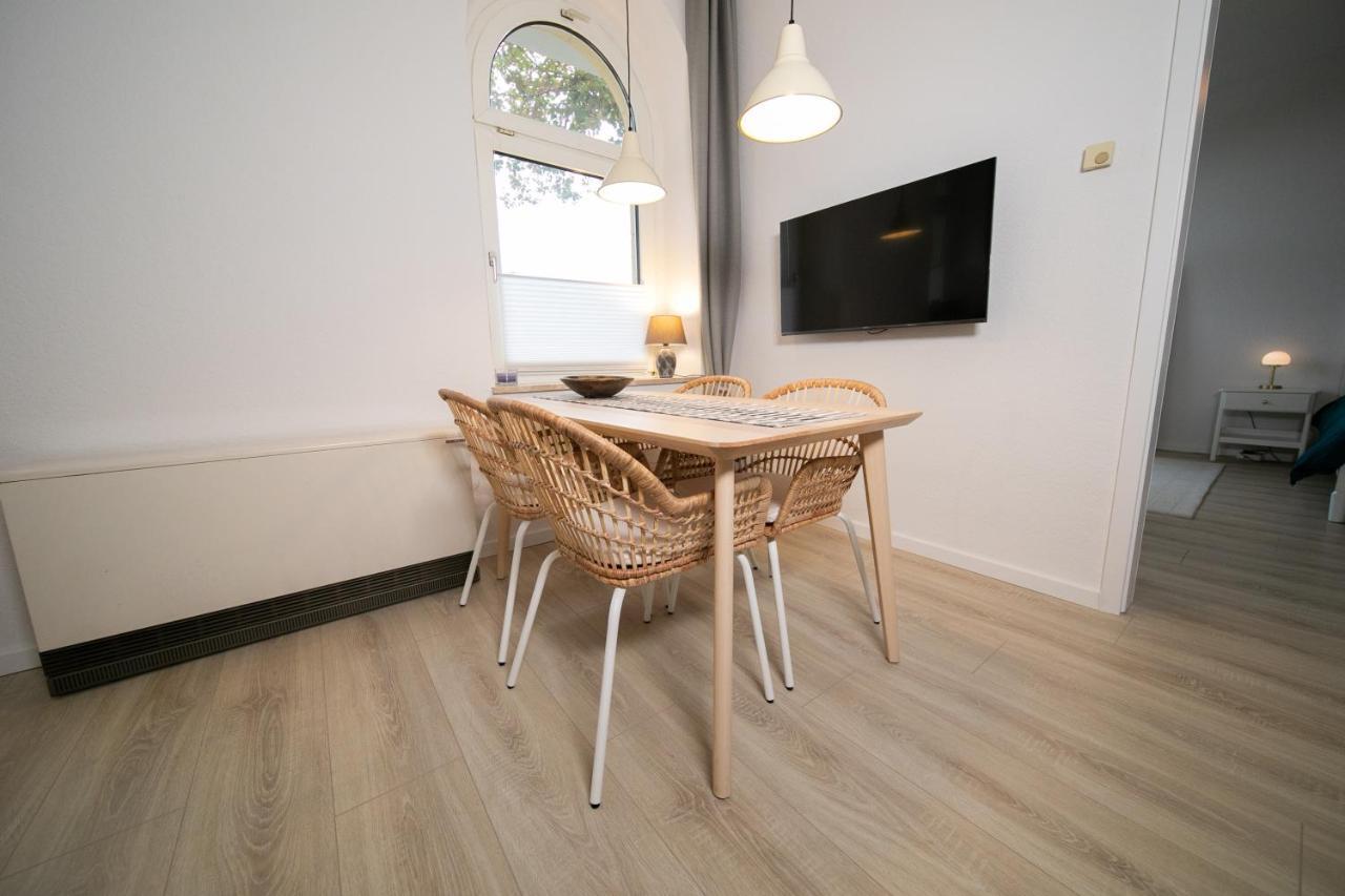 - Gut Angeschlossen - Henkel - Messe Apartment