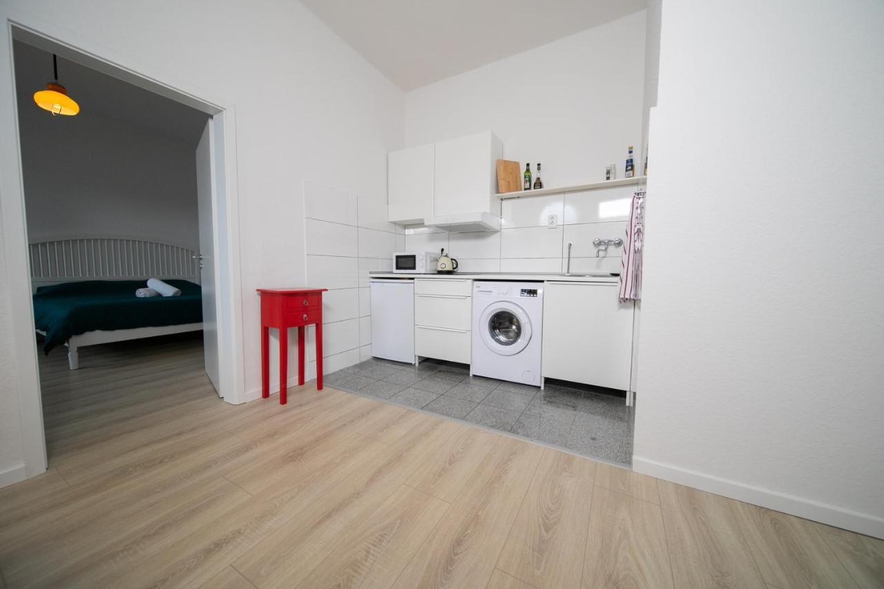 - Gut Angeschlossen - Henkel - Messe Apartment