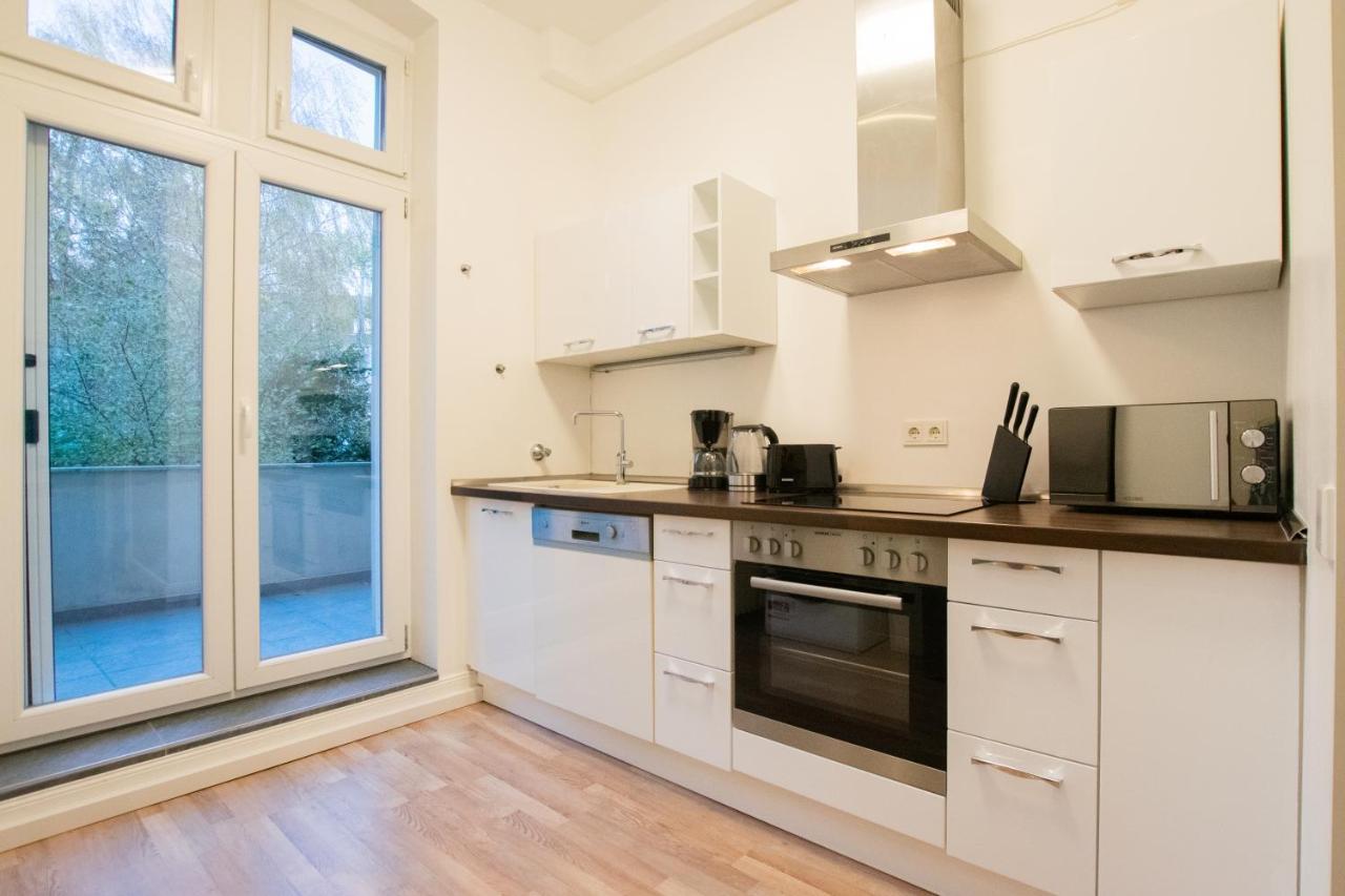 Raj Living - 1 Or 3 - 20 Min Messe Dus And Old Town Dus *