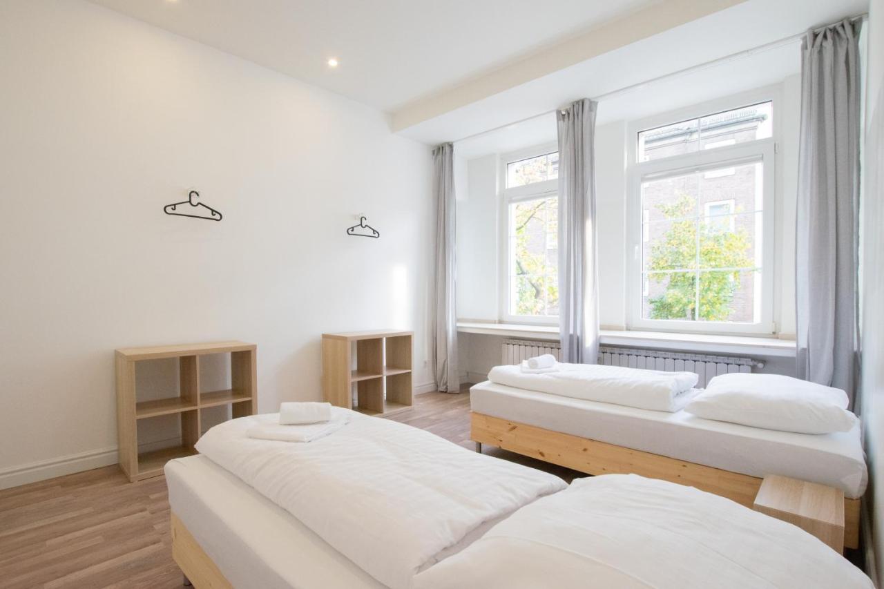 Raj Living - 1 Or 3 - 20 Min Messe Dus And Old Town Dus