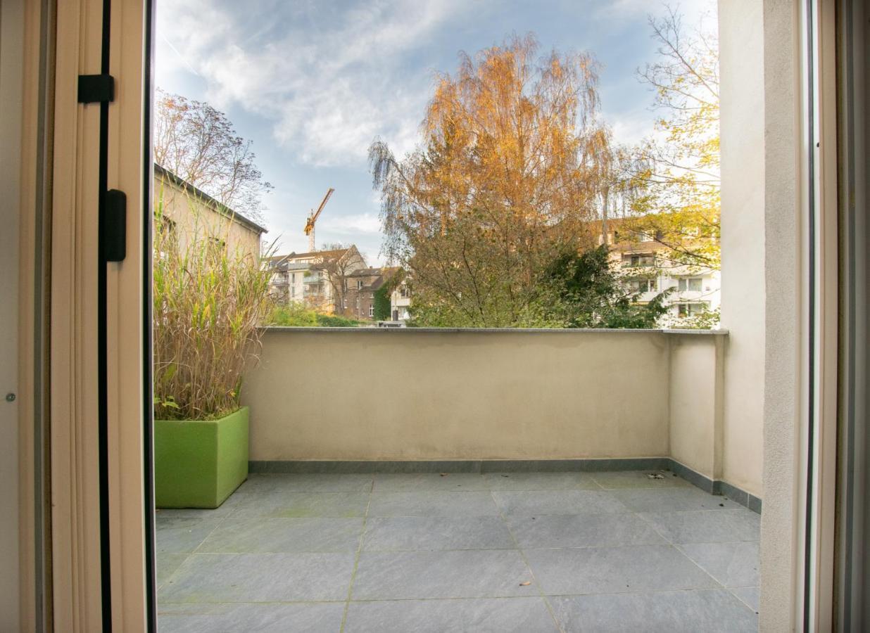 Raj Living - 1 Or 3 - 20 Min Messe Dus And Old Town Dus *