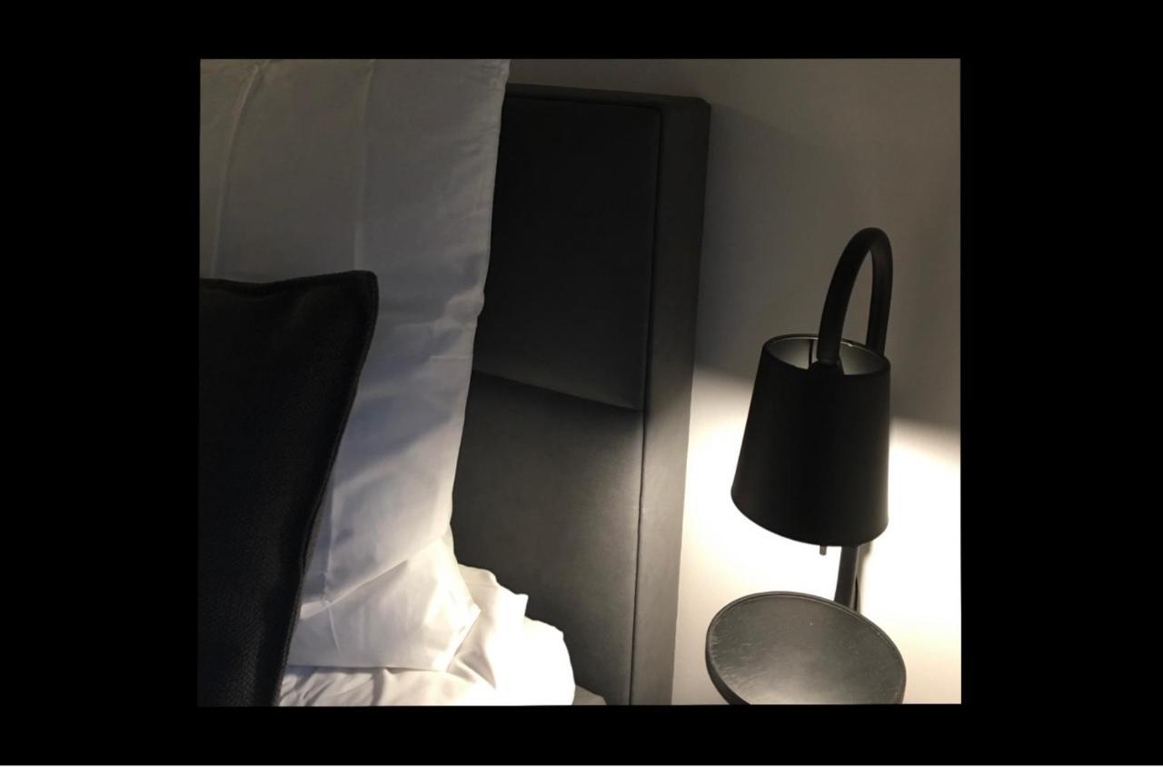 Square Rooms 8 *