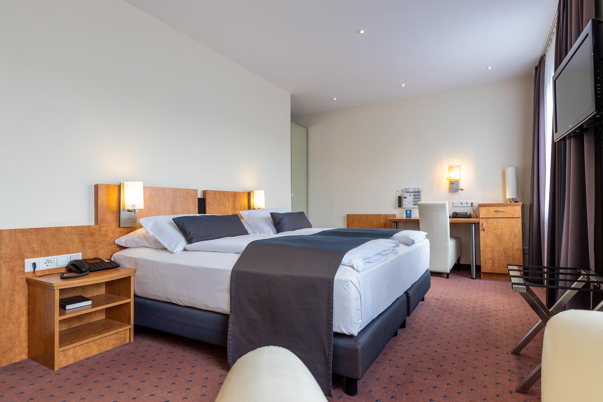 Hotel Trip Esplanade, Dusseldorf