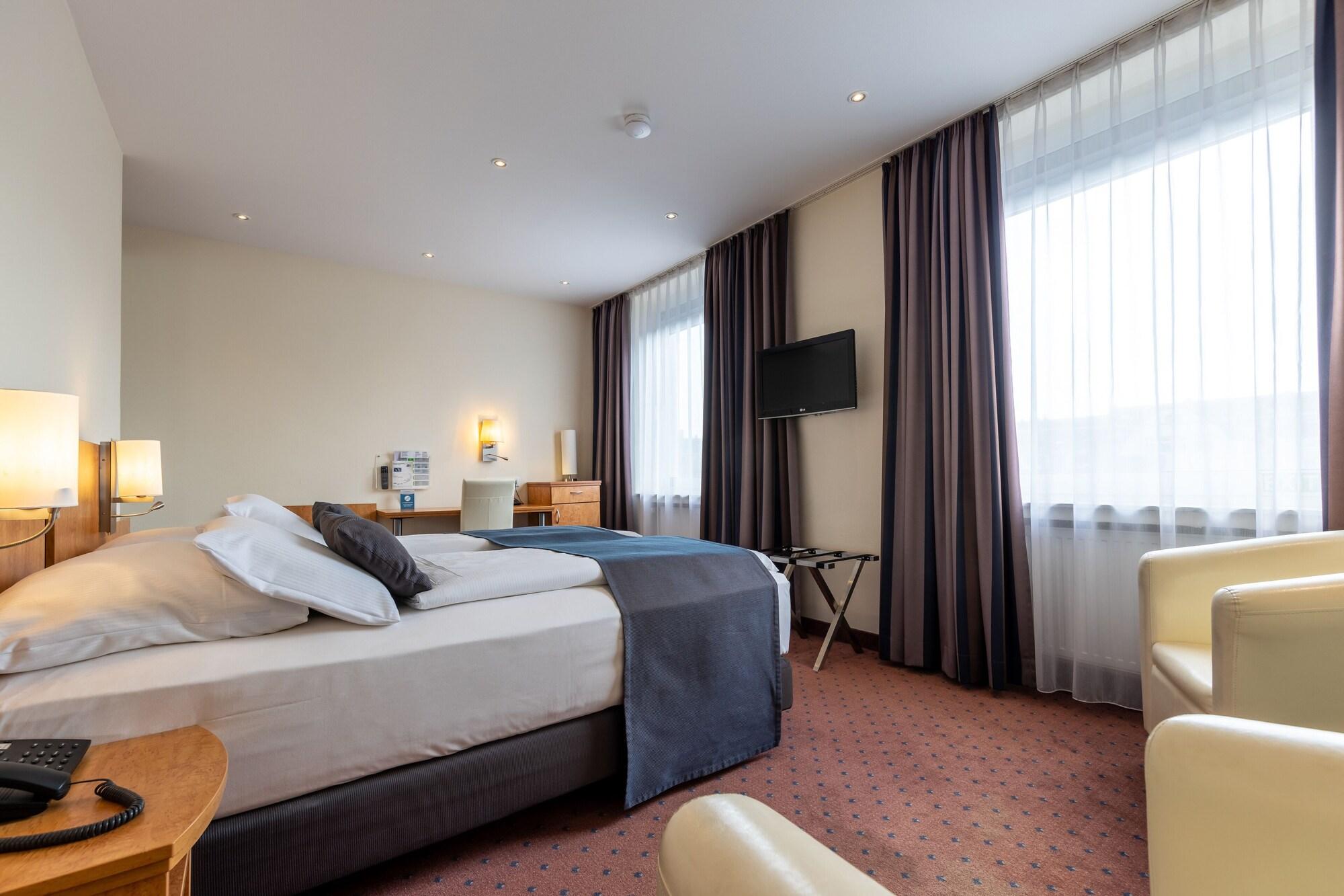Trip Esplanade, Hotel 4*