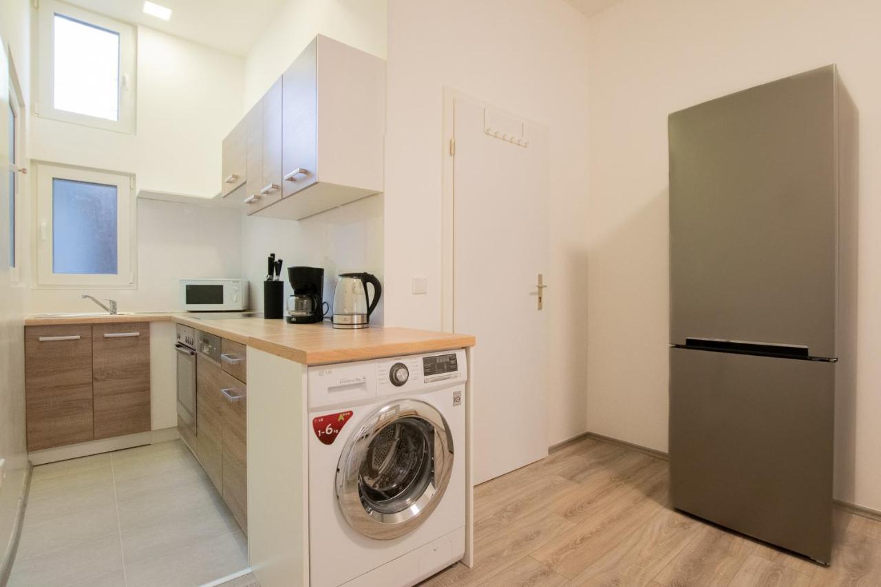 Apartamento Raj Living - 1 Or 3 - 20 Min Messe Dus And Old Town Dus