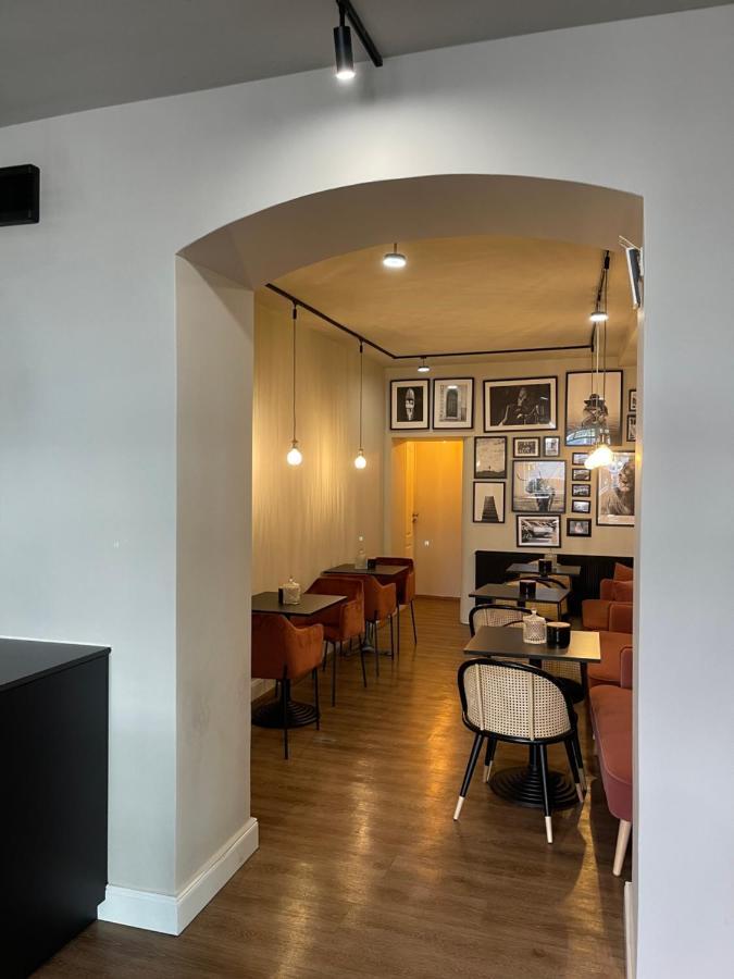 Max Hotel