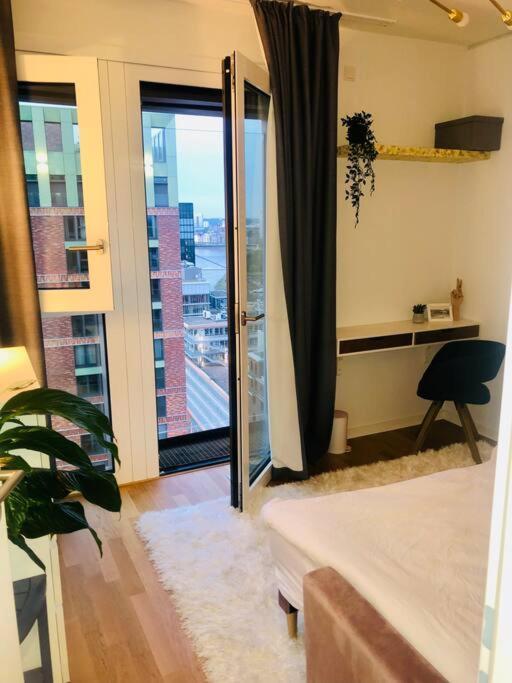 Appartement Lux 2bd W/ Rooftop Terrace And Rhine Views! Düsseldorf