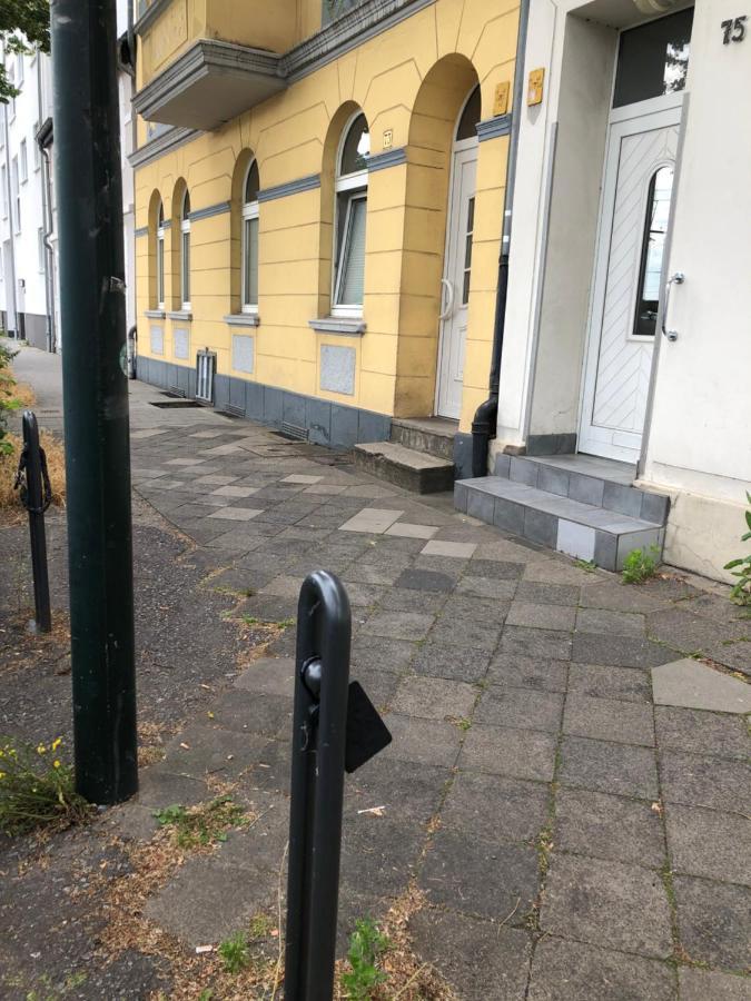 - Gut Angeschlossen - Henkel - Messe Apartment