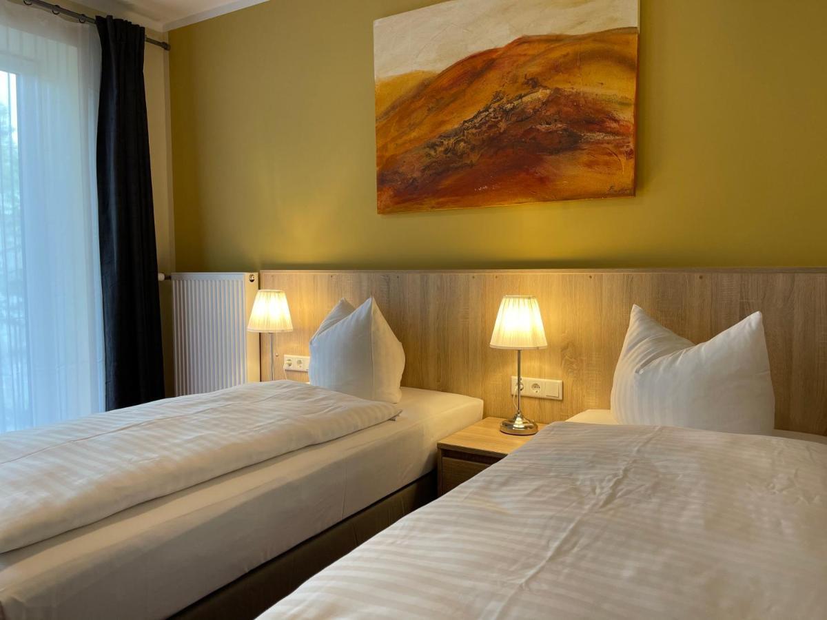 Palm Premium & 3* Dusseldorf