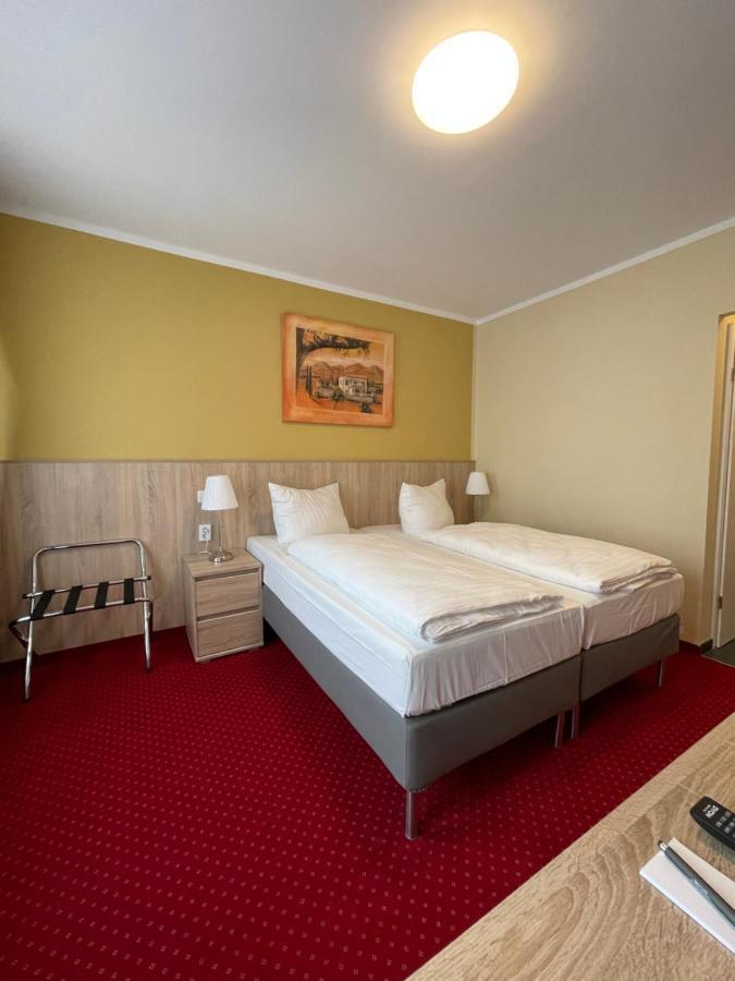 Palm Premium & 3* Dusseldorf