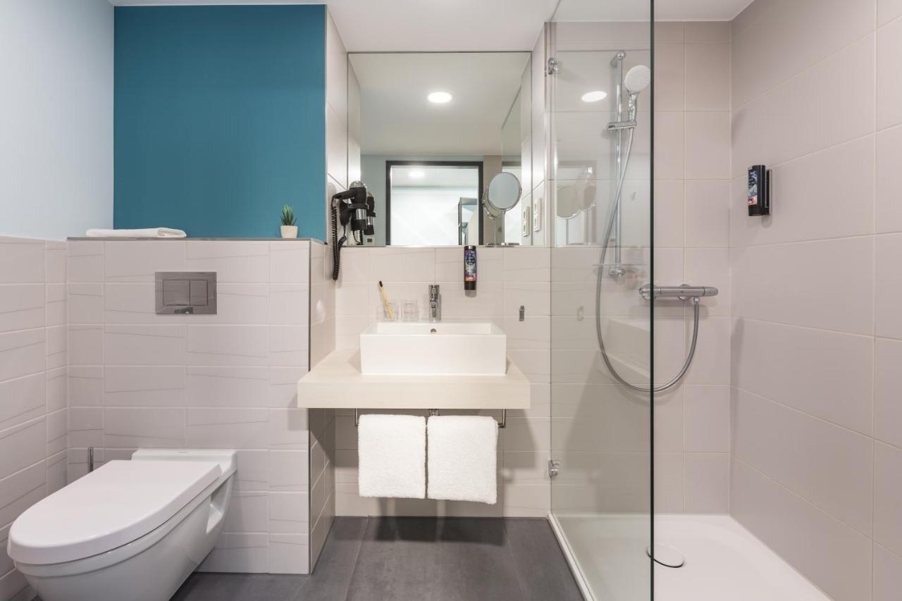 - The Niu, Seven Ost By Ihg Hotel Dusseldorf
