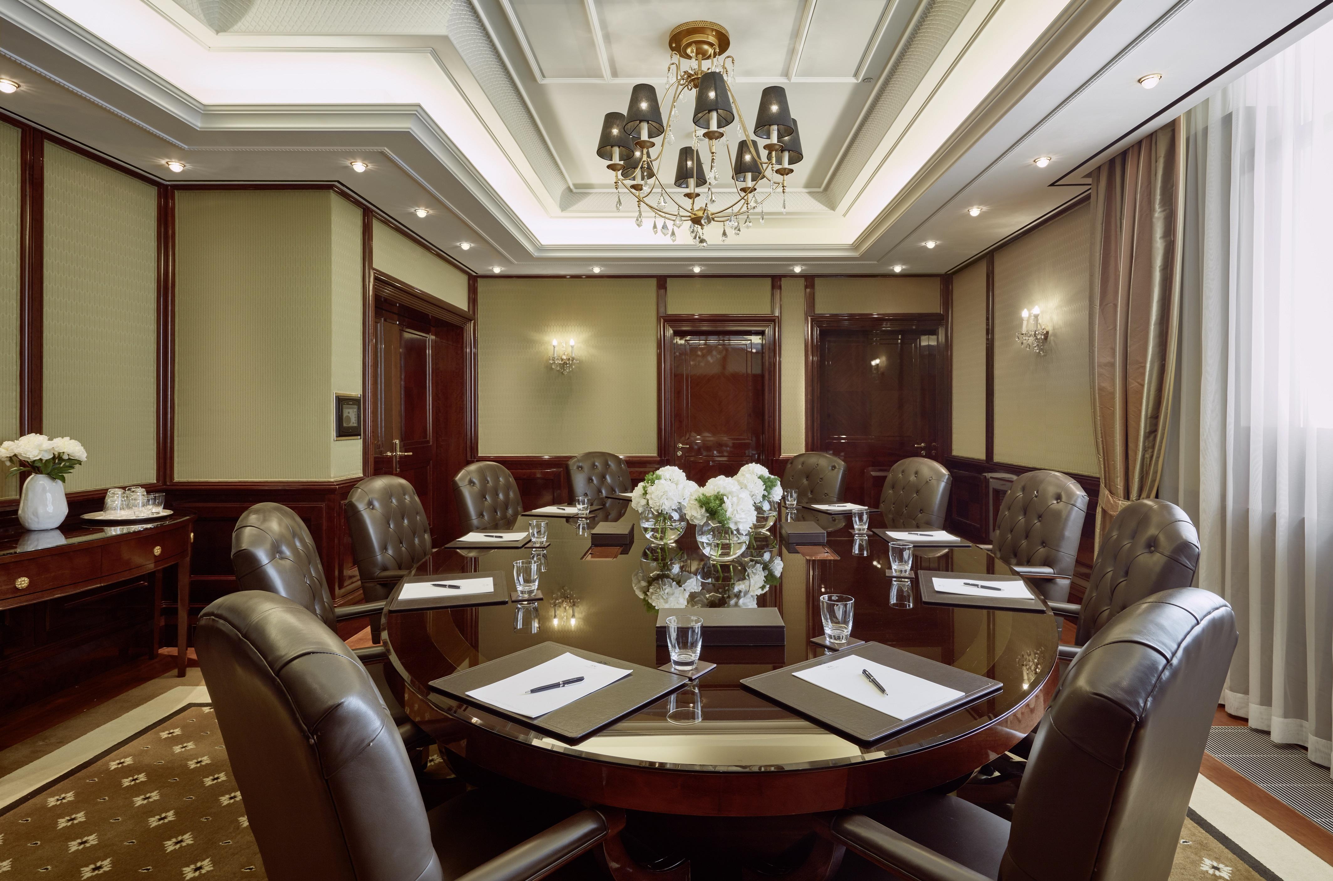 Capella Breidenbacher Hof Hotel