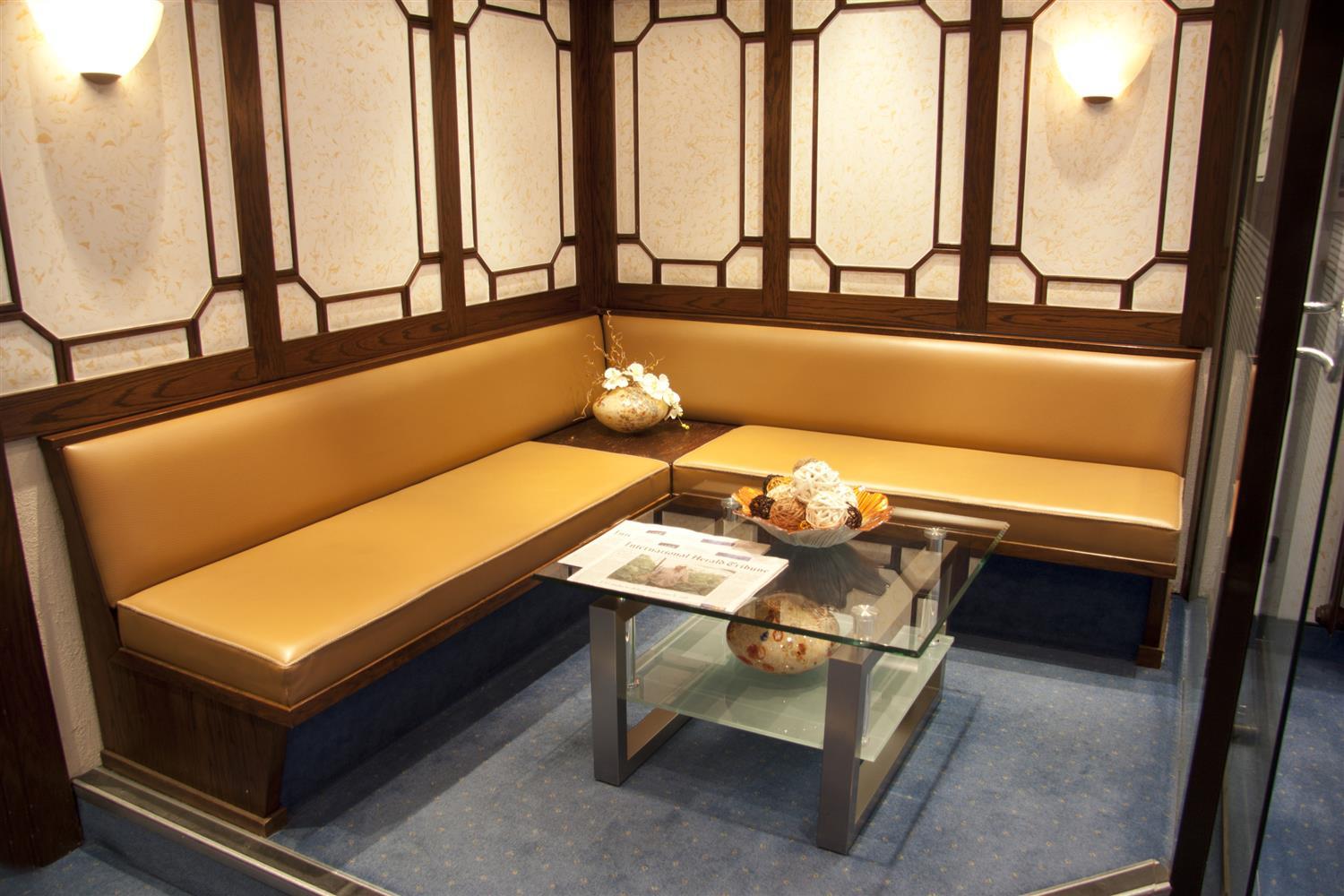 Hotel Sure By Best Western Ambassador