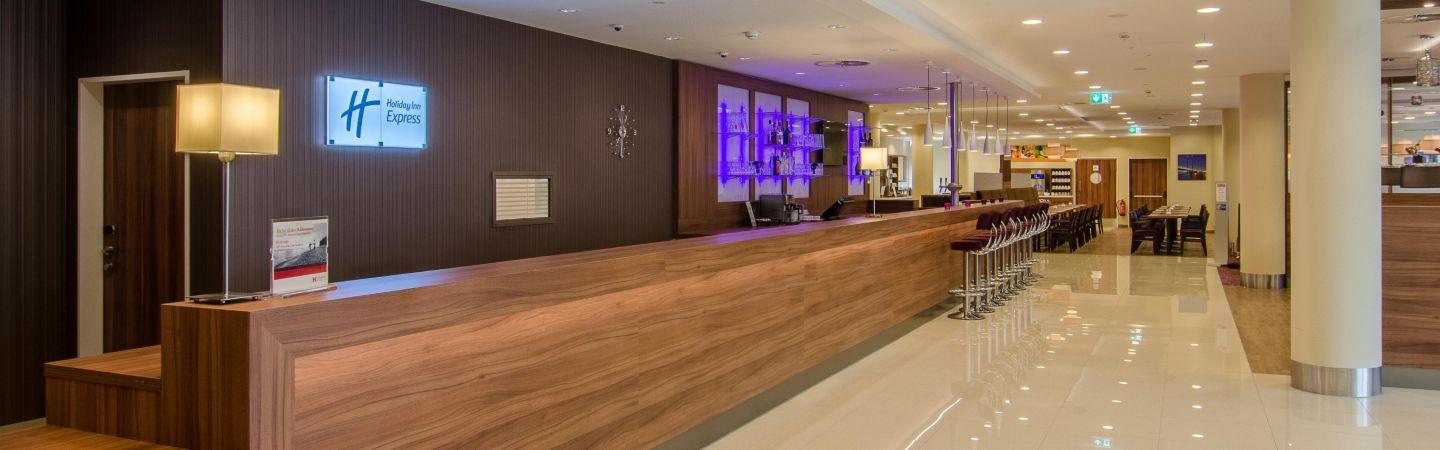Express Hotel 3*