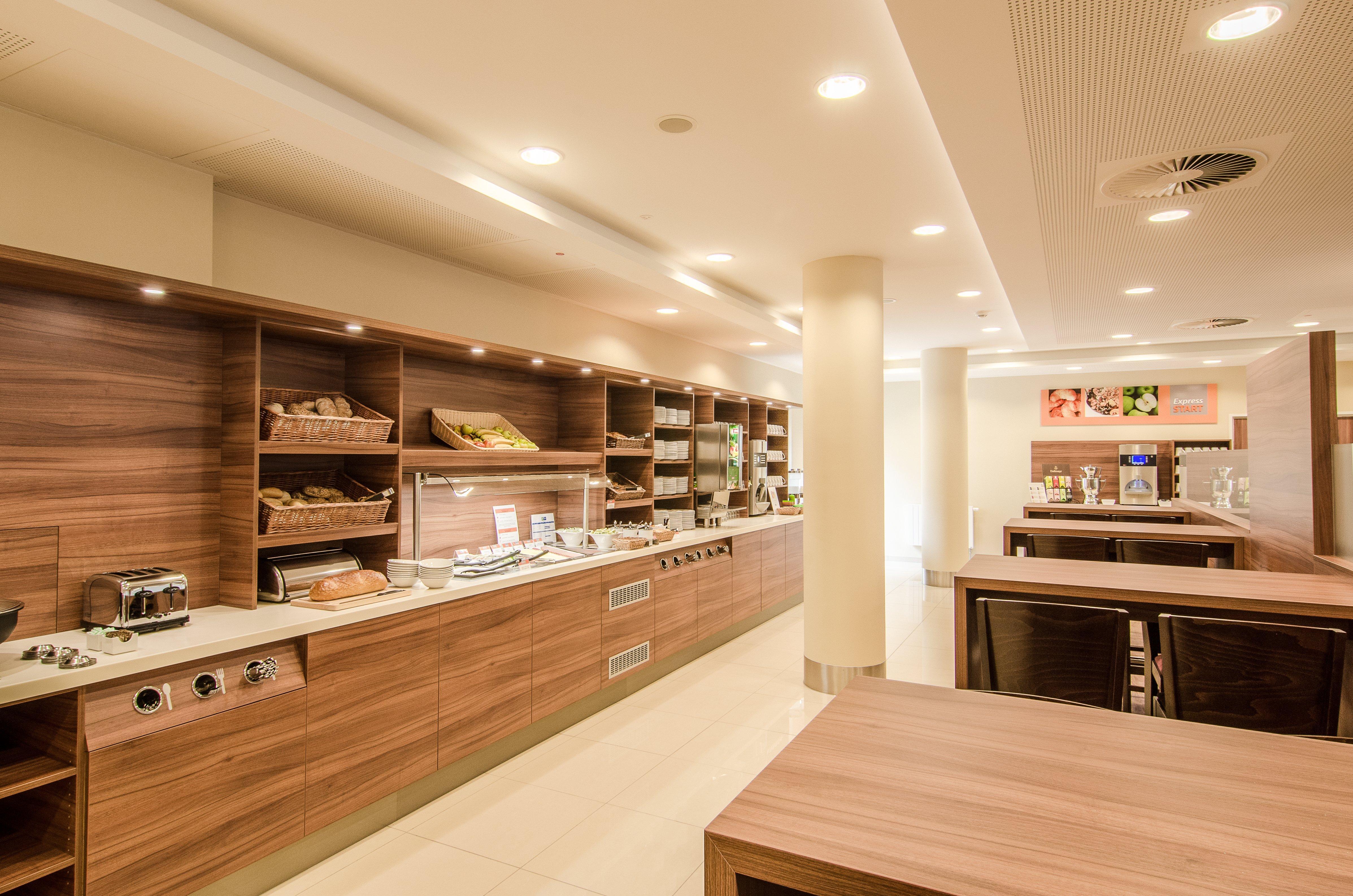Express Hotel 3*
