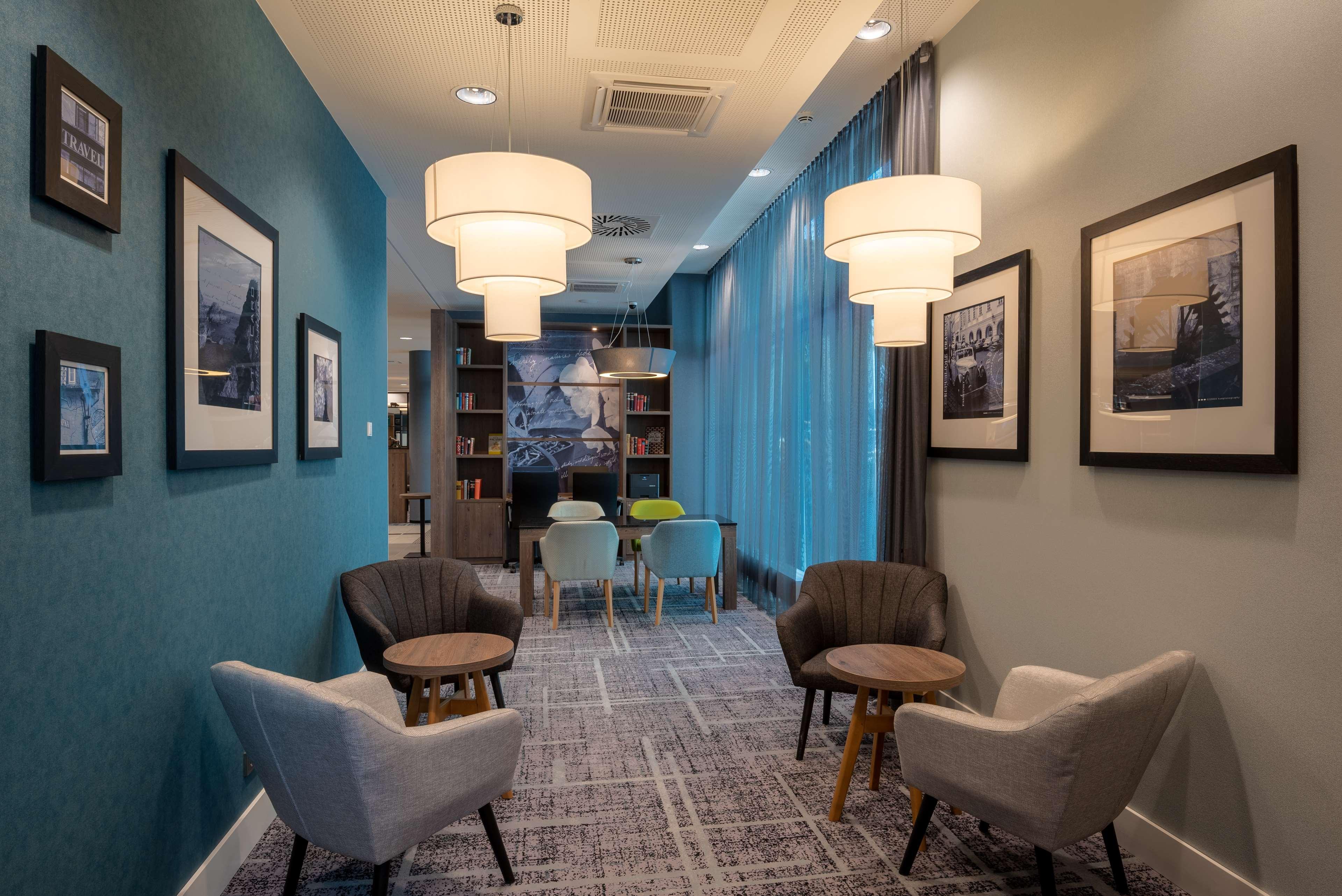 Hampton By Hilton Centre Hotel
