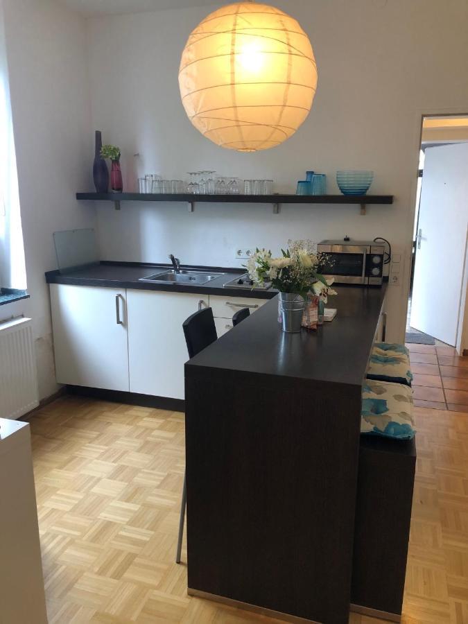 E - Quiet Business One Bedroom For 3 Guests