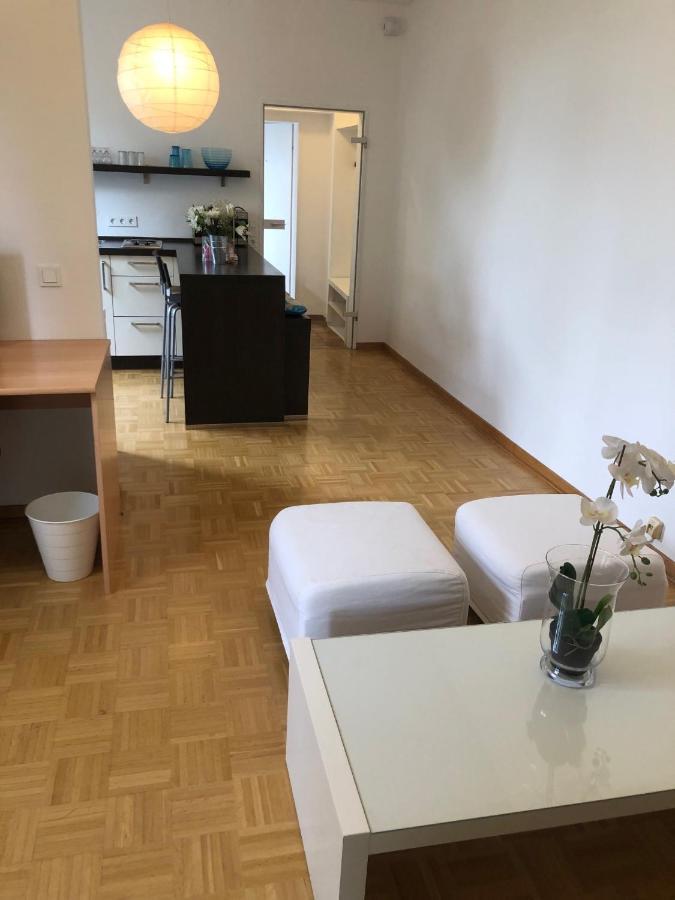 E - Quiet Business One Bedroom For 3 Guests Düsseldorf