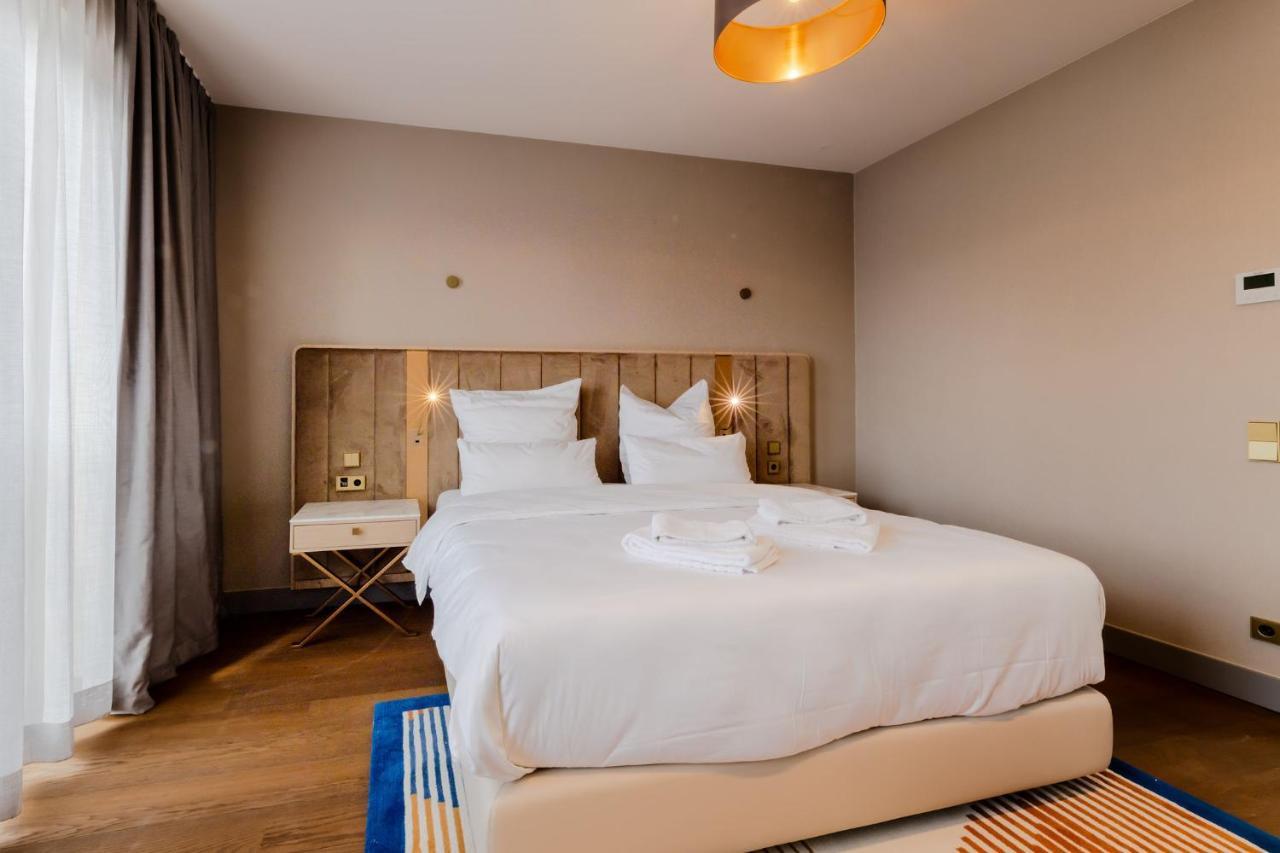 Aparthotel Fourty Three Luxury Serviced