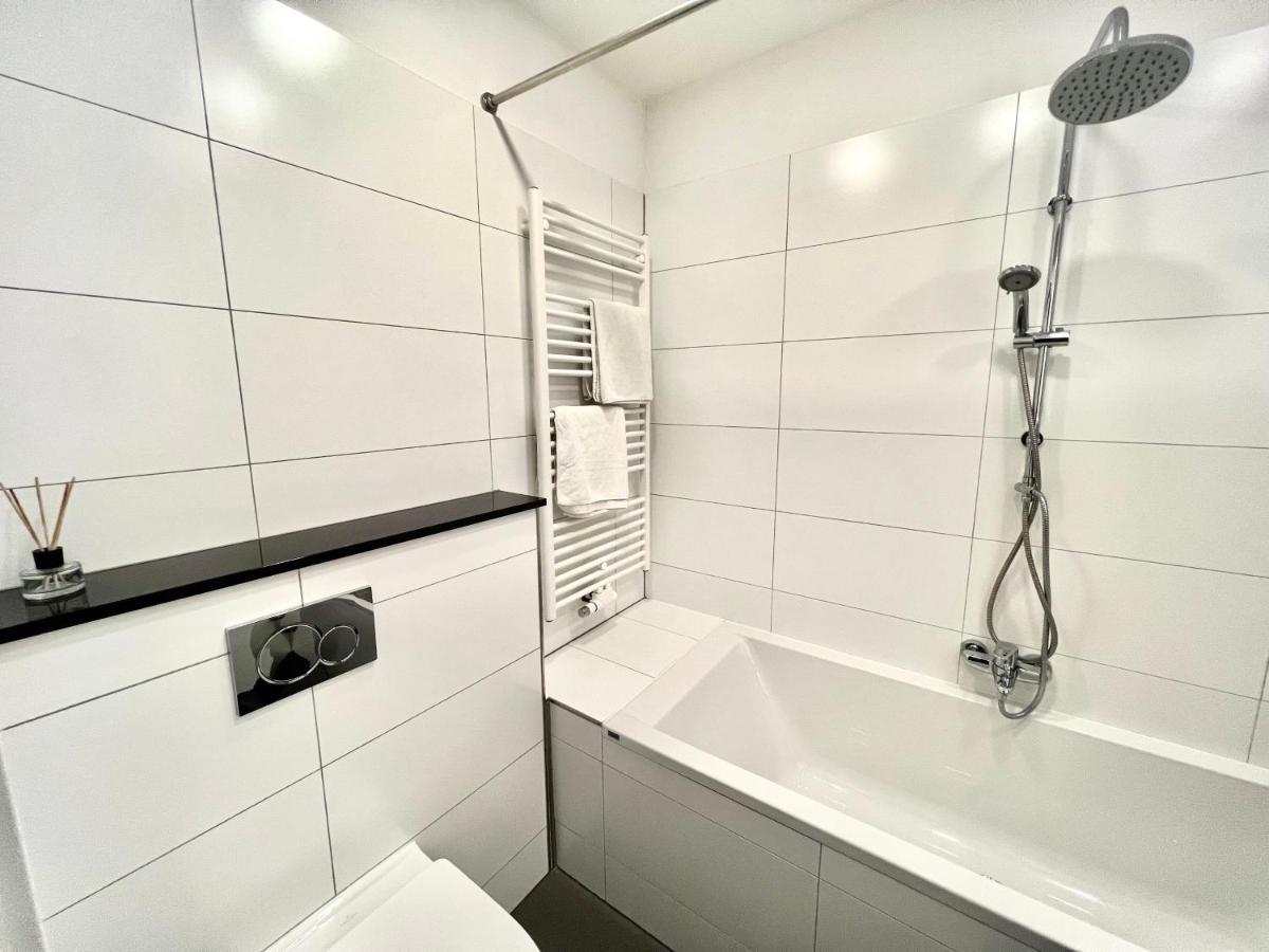 Vibehome - Stresemannstrasse Apartment Dusseldorf