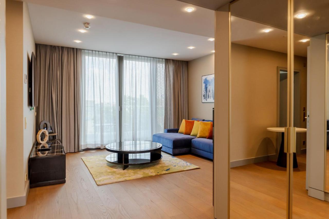 Aparthotel Fourty Three Luxury Serviced