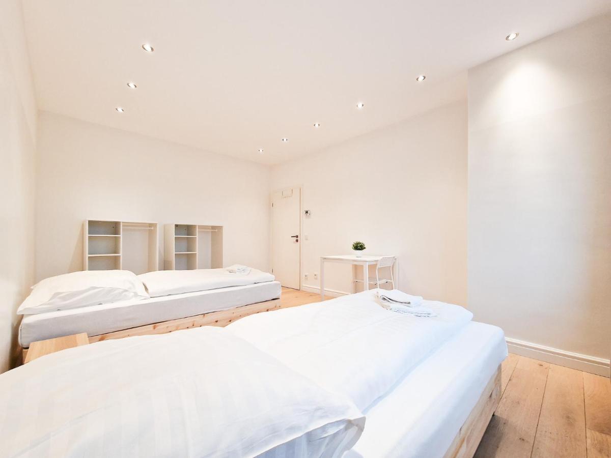 Raj Living - With 1 Or 2 - 15 Min To Messe Dus And Old Town Dus Apartment Dusseldorf