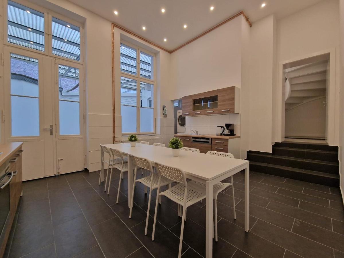 Raj Living - 300m2 Loft With 7 - 15 Min Messe Dus & Old Town Dus Apartamento *