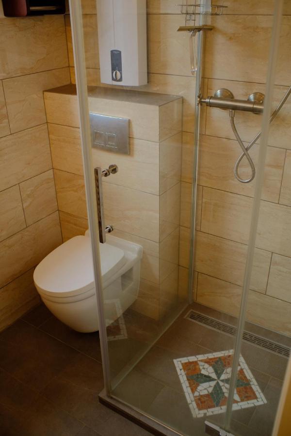 Zentral, Mini Zwei Raeumen, Parks, Messe Appartement *