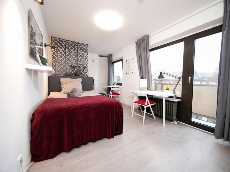 Studio Rosso - Central - Balcony - Trade Fair * Dusseldorf
