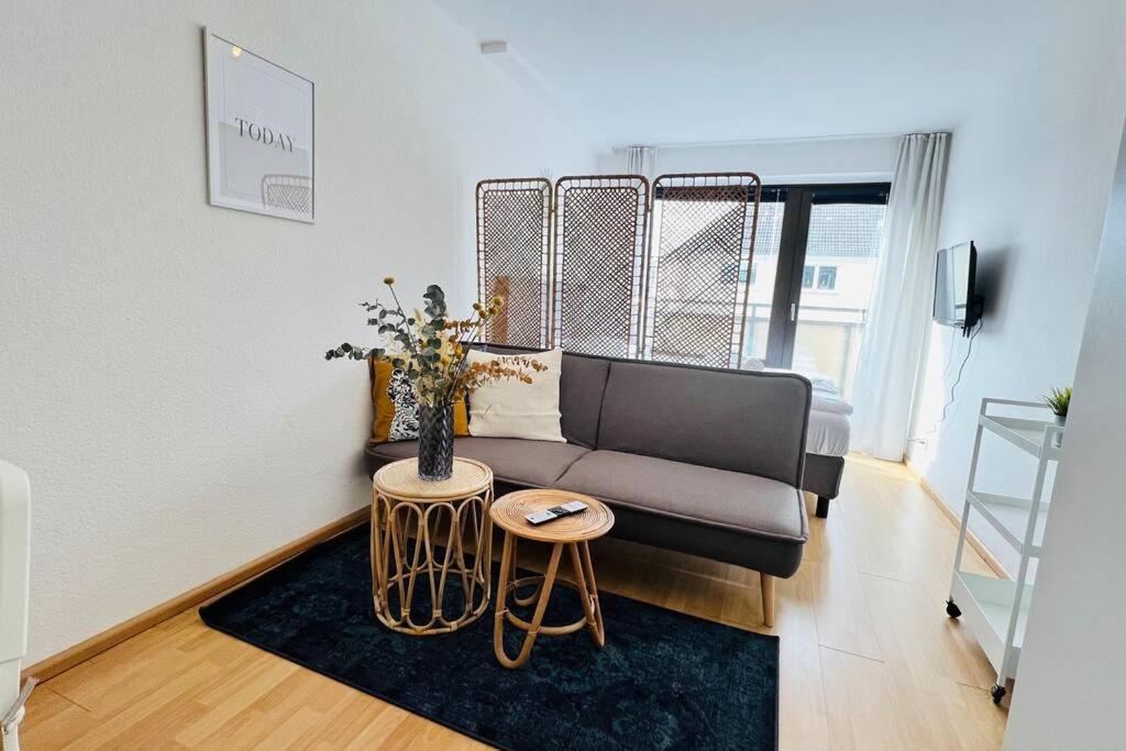Apartment Bright Studio - Central - Balcony - Trade Fair Dusseldorf
