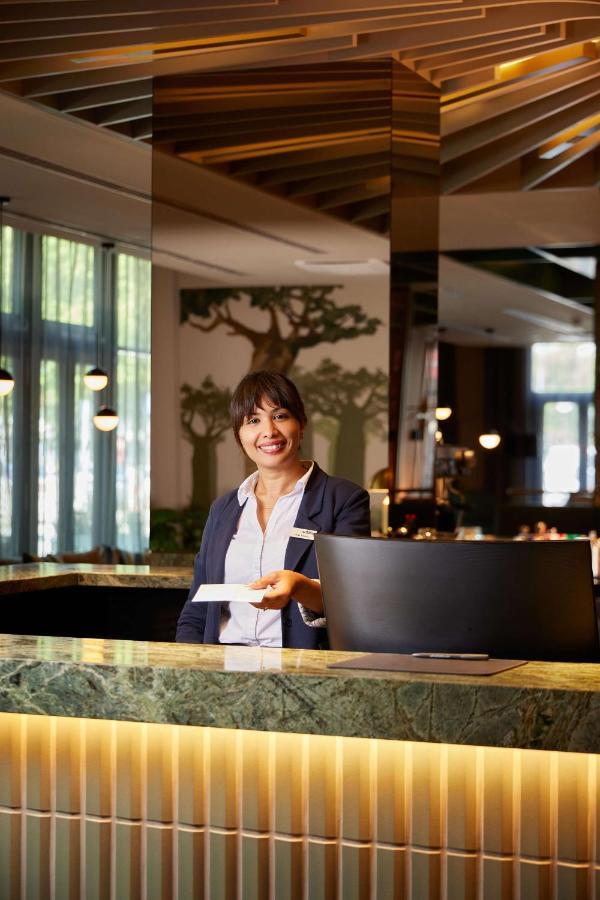 Adina Hotel 4*