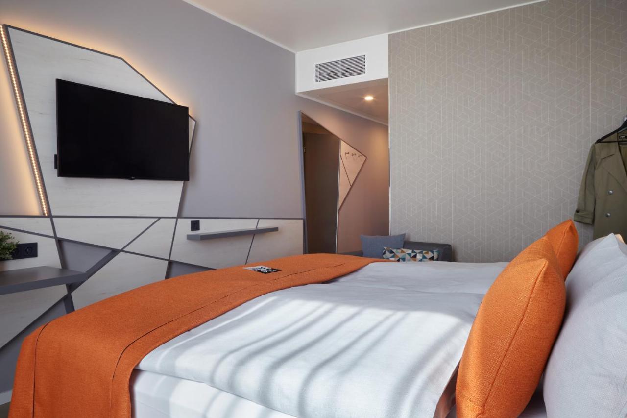 - The Niu, Hub Messe By Ihg 3*