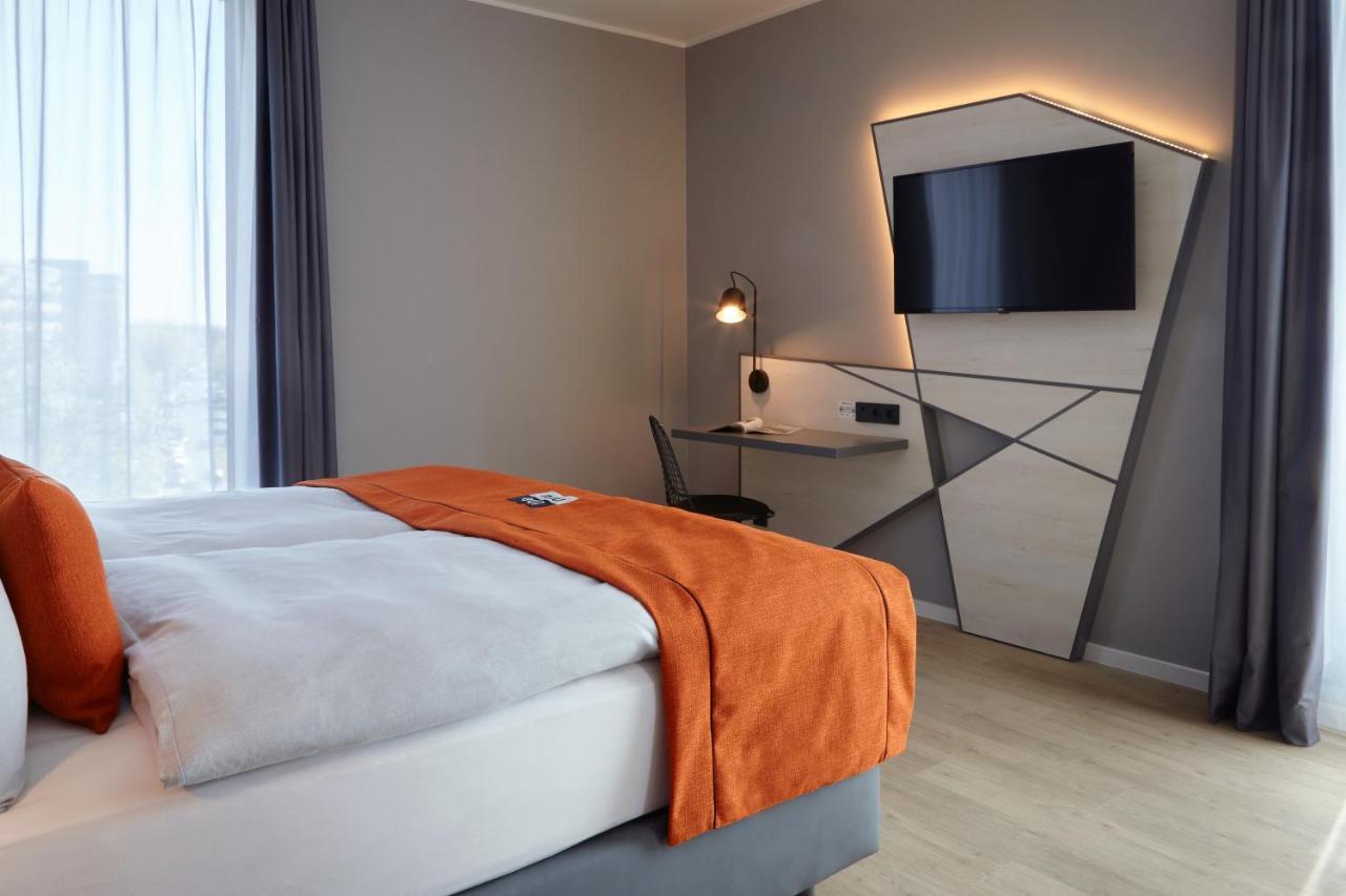 Hotel - The Niu, Hub Messe By Ihg 3*