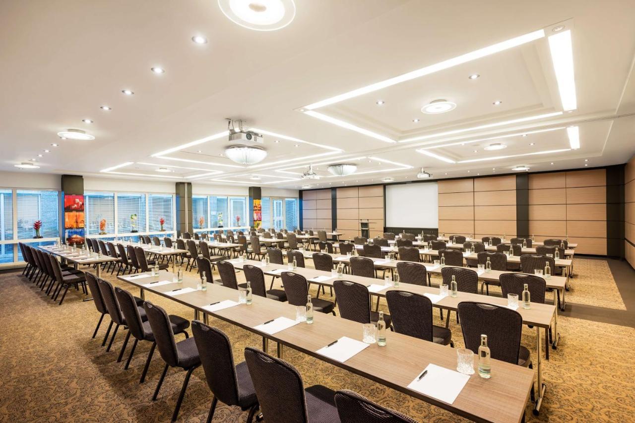 Hotel Lindner Airport, Part Of Jdv By Hyatt Dusseldorf
