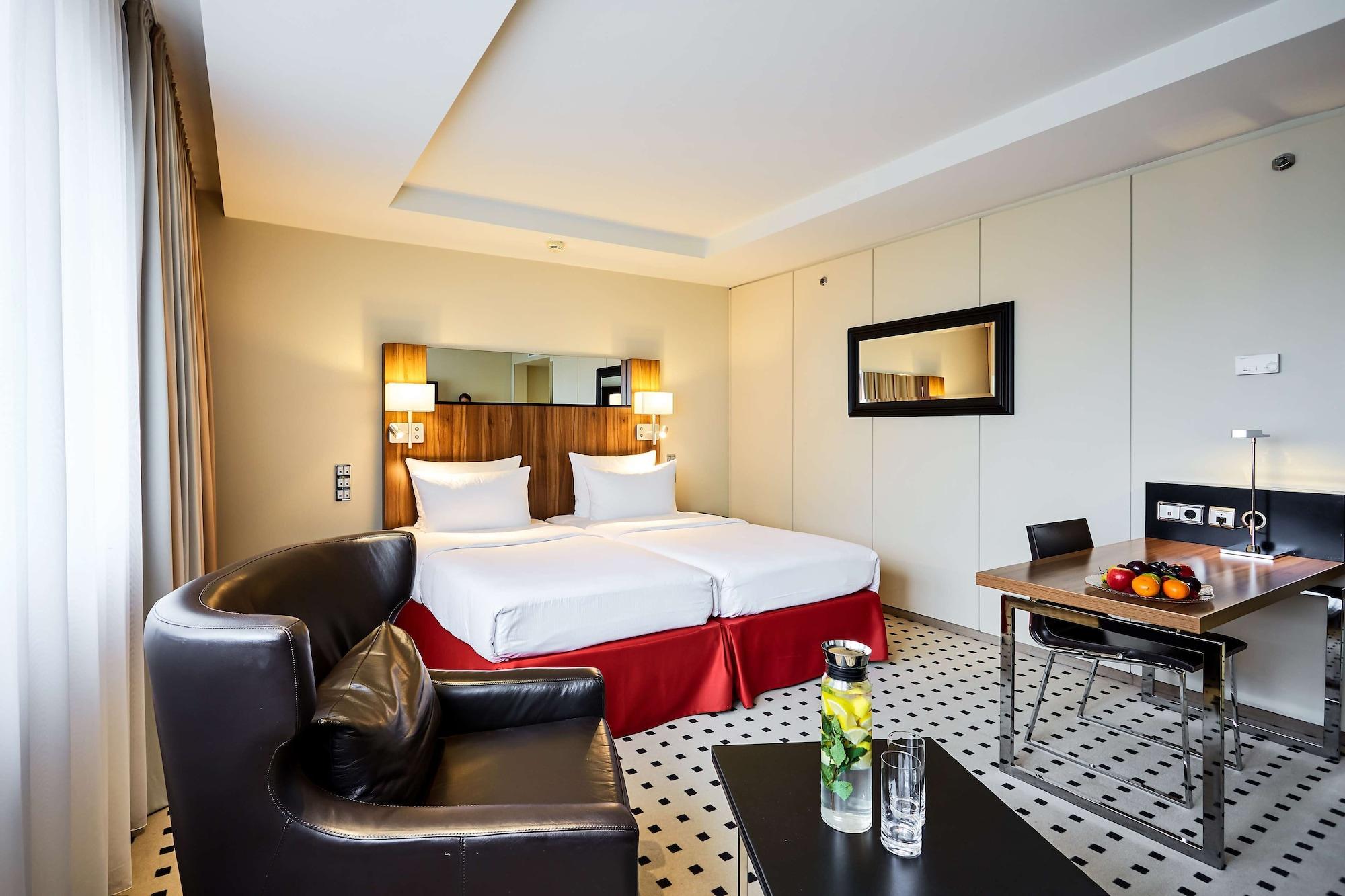 Radisson Blu Conference Hotel, 4* Düsseldorf
