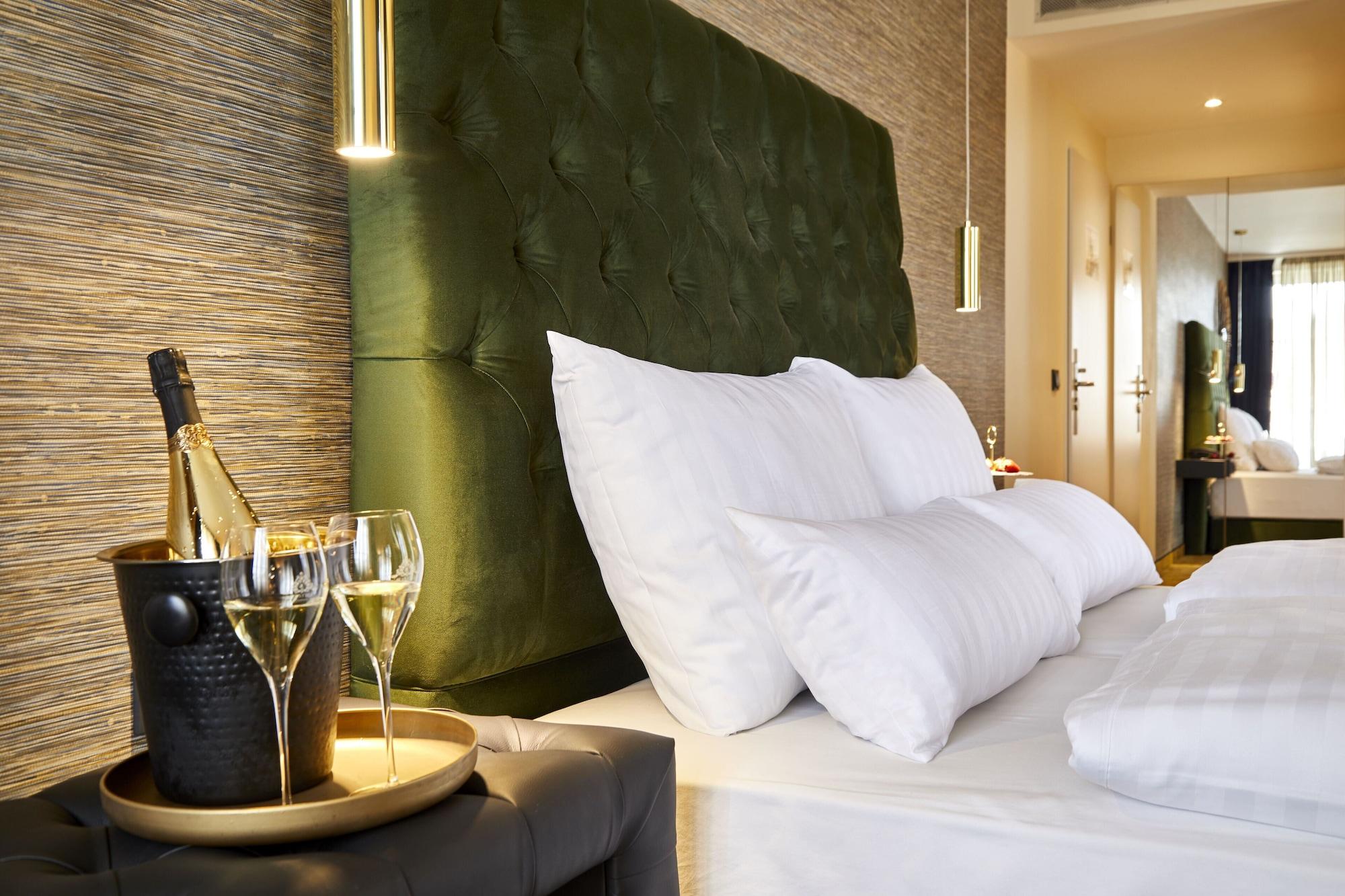 Hotel Carls 4*