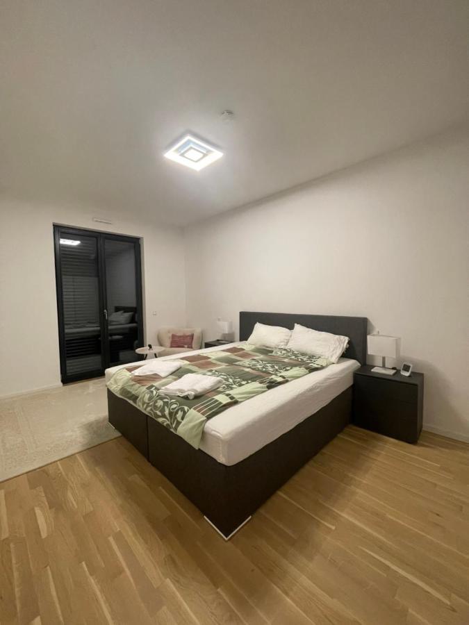3-zimmer Im Zentrum Dues Düsseldorf