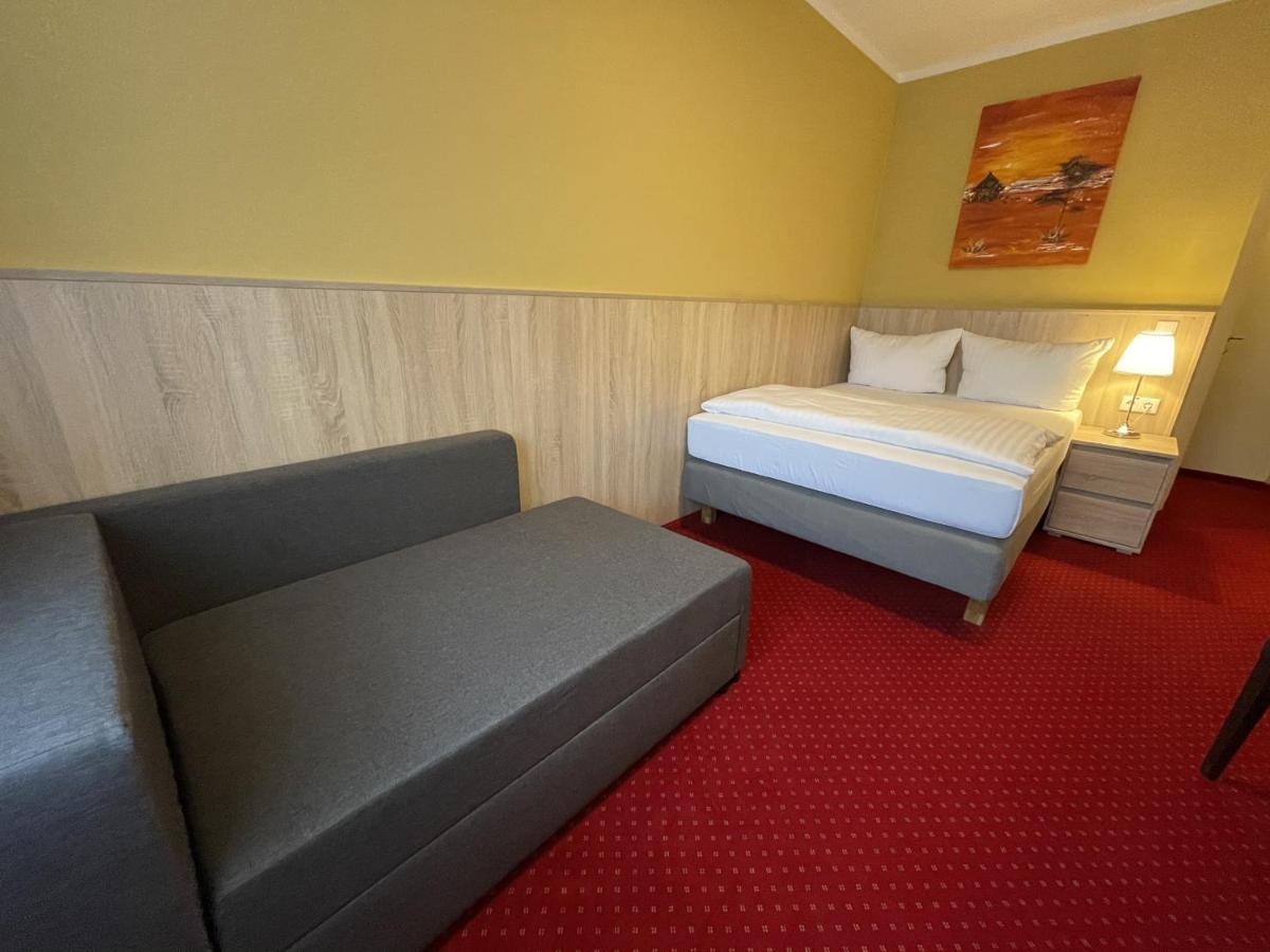 Palm Premium & 3* Dusseldorf