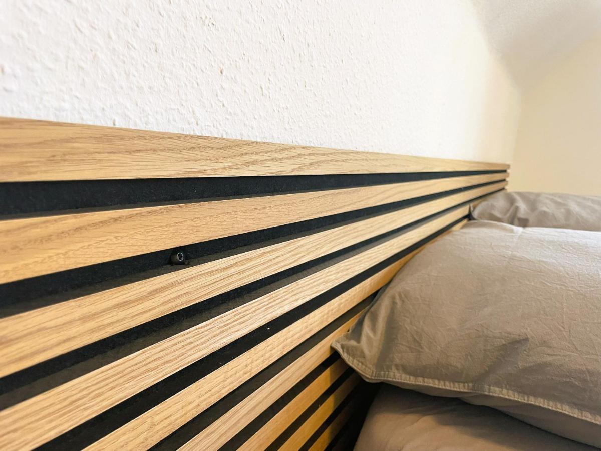 Ruhige 3 Gut Angebunden * Düsseldorf