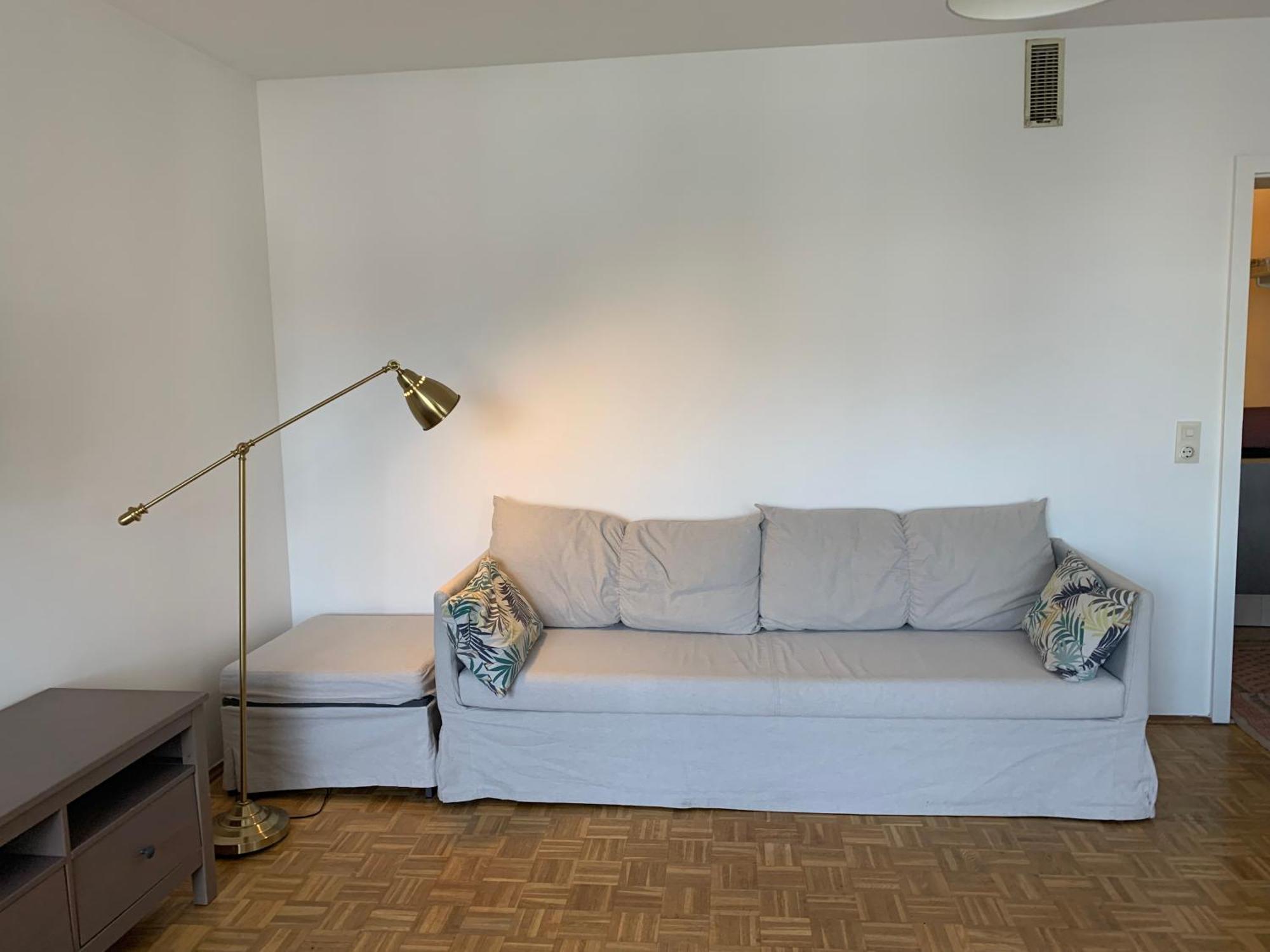 Flat Medien Hafen 30mintofair Apartamento
