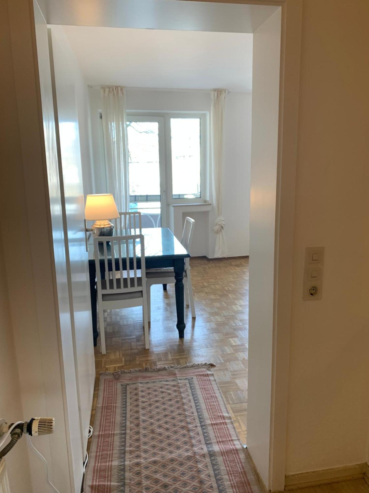 Flat Medien Hafen 30mintofair Apartamento *