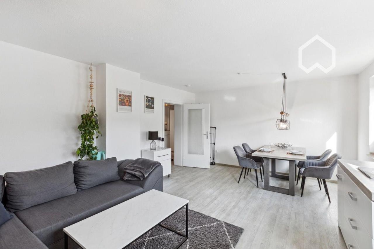 Close To Vf Tower - 53 Sqm - Fair - Kitchen Dusseldorf