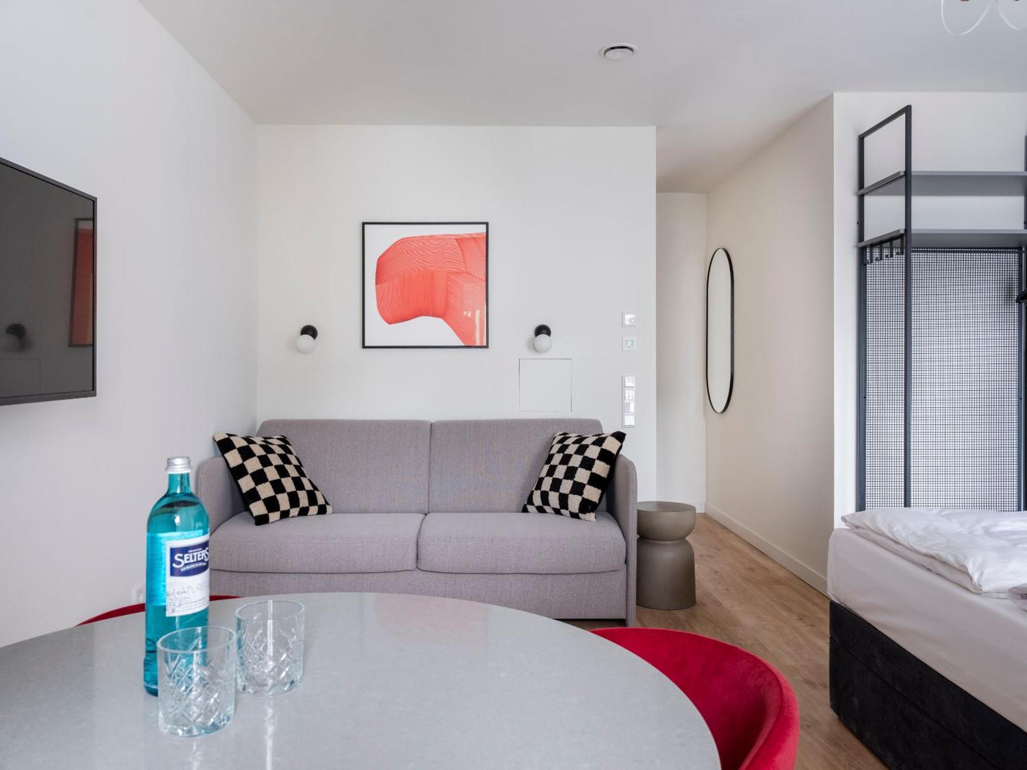 Aparthotel Numa Leo 4*