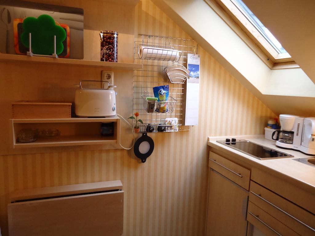 Guest house Air Boardinghouse Tulip Stockum, Zu Fuss - 3 Minuten Zur Messe 3*